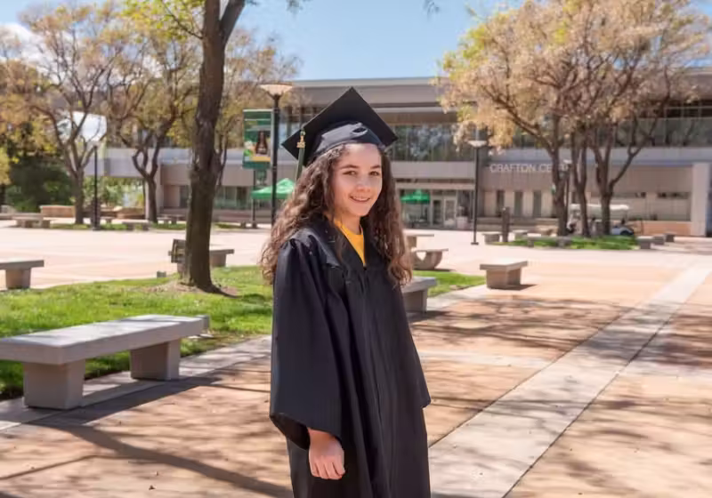 Com 10 anos de idade, a pequena Alisa, dos Estados Unidos, vai se formar na faculdade e com dois diplomas. - Foto: California Community Colleges